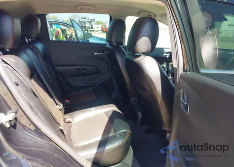 2013 Chevrolet Sonic Lt Auto z USA, uszkodzony, nr VIN 1G1JC6SH2D4237422